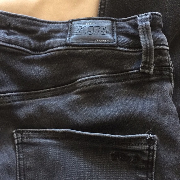 Faded black Zara high waisted jeans👖 - Picture 3 of 3